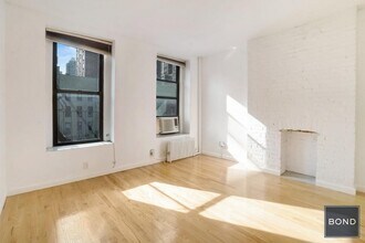 Building Photo - 1136 First Avenue