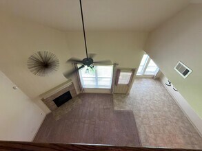 Building Photo - 3419 Selene Dr