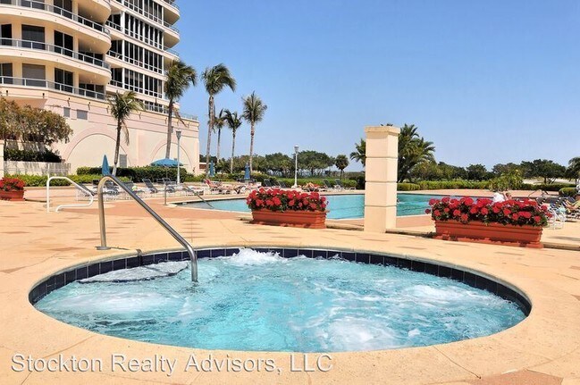 Building Photo - 3080 Grand Bay Blvd