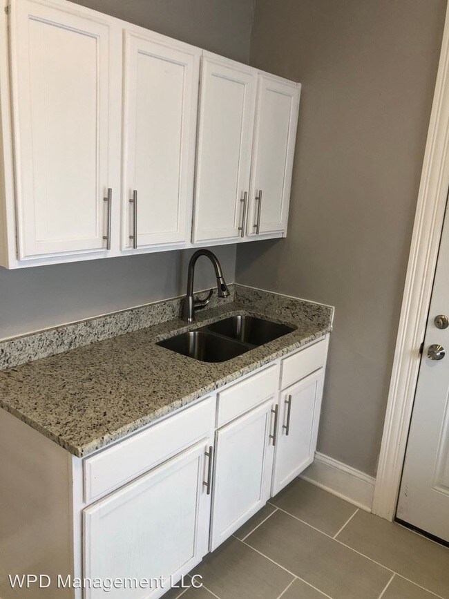 Building Photo - 8100 S Loomis Blvd