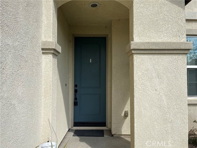 Building Photo - 8745 Bald Eagle Dr
