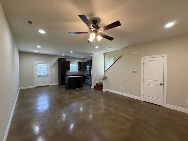 Foto del edificio - 3BD 2.5 BA FOR RENT IN COOPER SQUARE