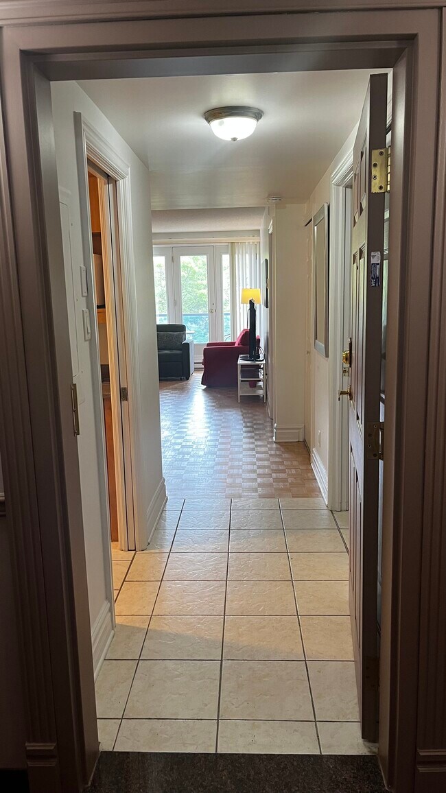 Photo du bâtiment - 850 Rue Muir