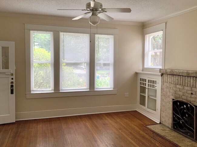 Foto del edificio - 1322 Harvard St