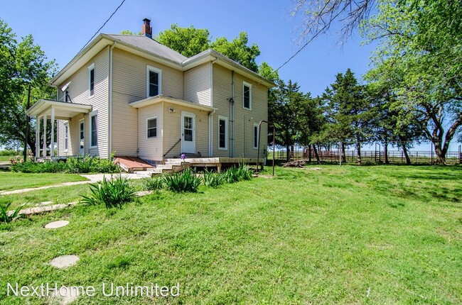 Building Photo - 4 br, 2 bath House - 2428 1900 Ave.