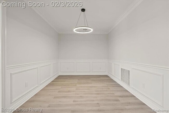 Foto del edificio - 5685 Twin Oaks Dr