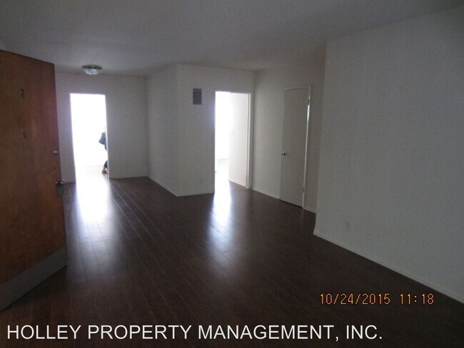 Building Photo - 115 S Barrington Pl