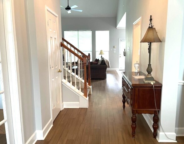 Building Photo - Great Cypress Location, close to shopping,...