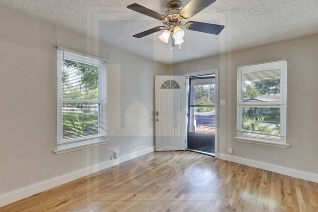Building Photo - 4810 Prock Ln