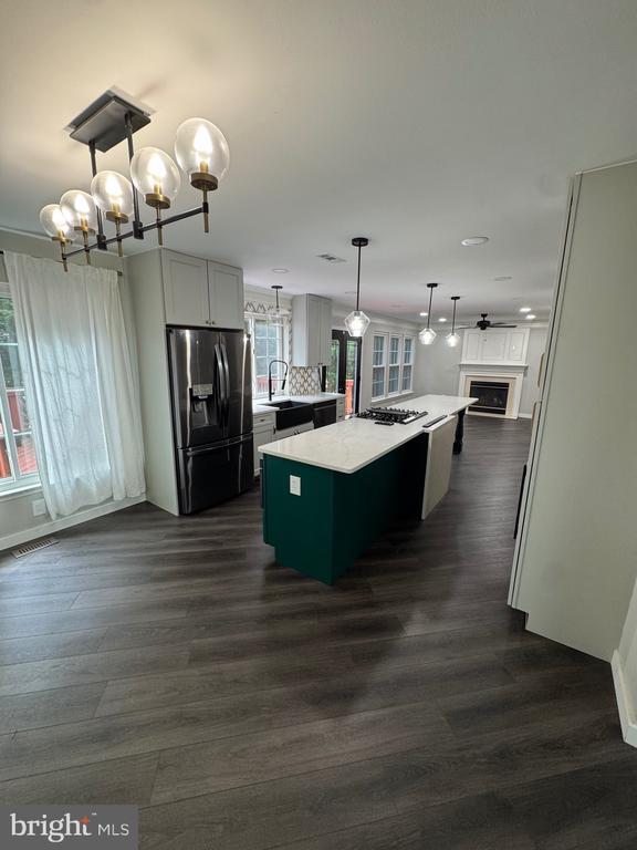 Foto del edificio - 8834 Chiswick Ct