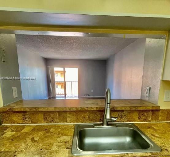 Foto del edificio - 1800 W 54th St