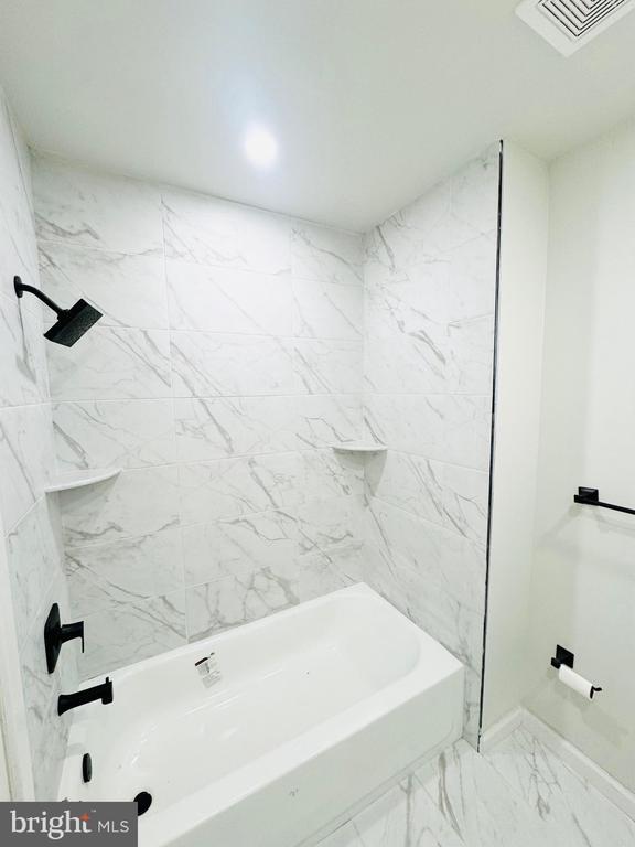 Foto del edificio - 1214 N 52nd St