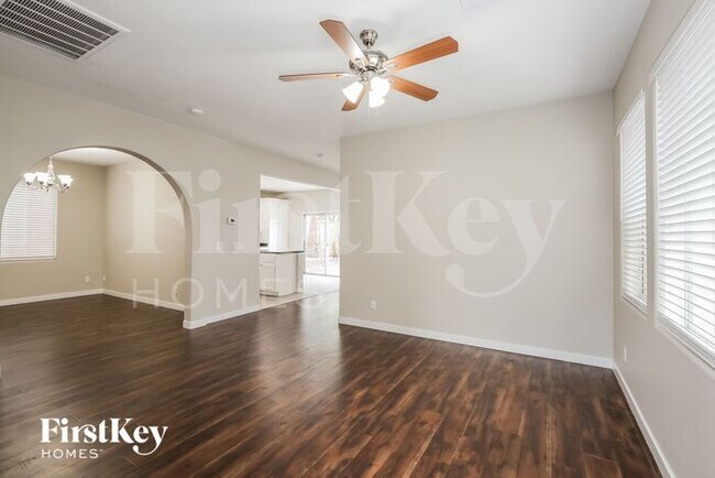 Foto del edificio - 8348 Lambtin Quay Ave