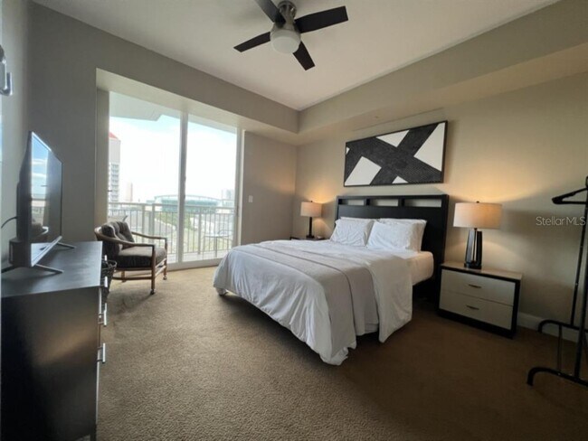 Foto del edificio - 450 Knights Run Ave