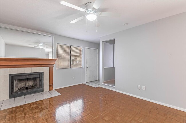 Building Photo - 2521 Crosstimbers St