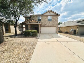 Building Photo - 1709 McClannahan Dr