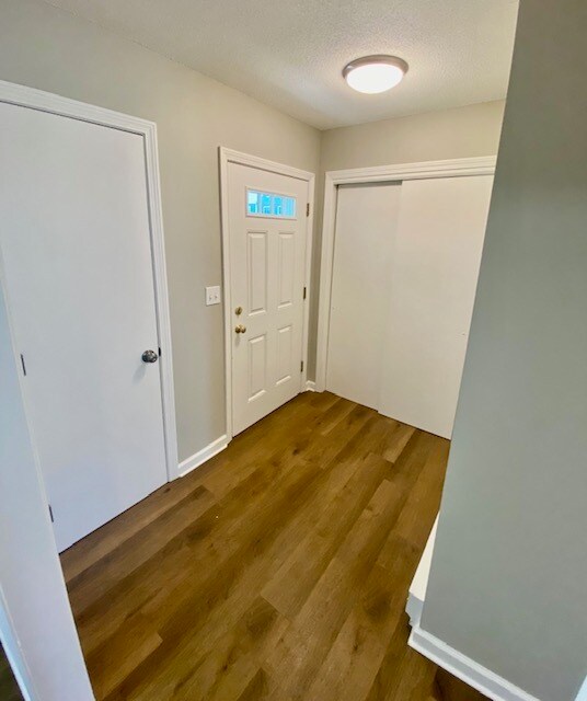 Building Photo - 166 Stoneheights Dr