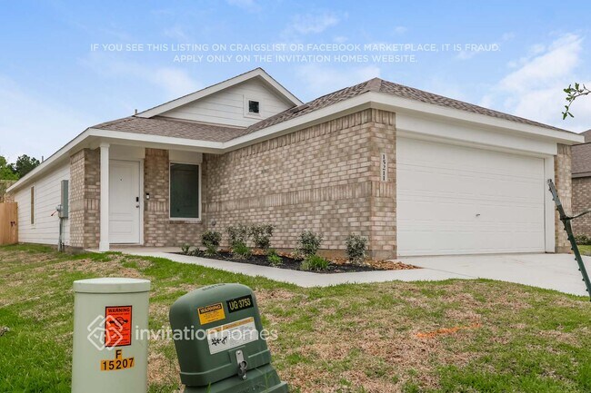 Building Photo - 15211 Abella Dr