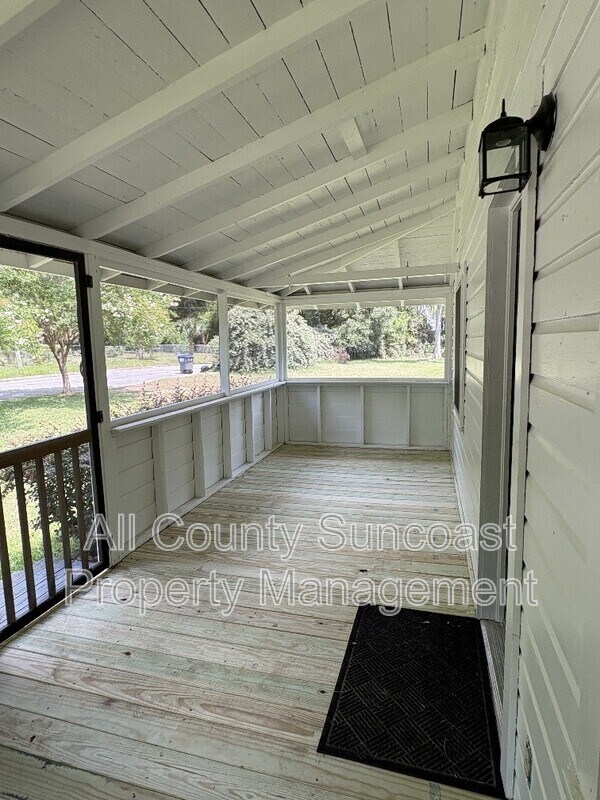 Photo - 420 Magnolia St House