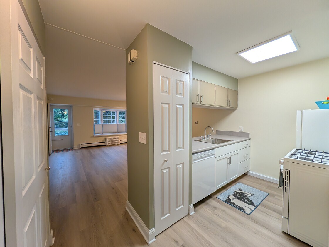 Foto principal - 29 Prospect Ave NE