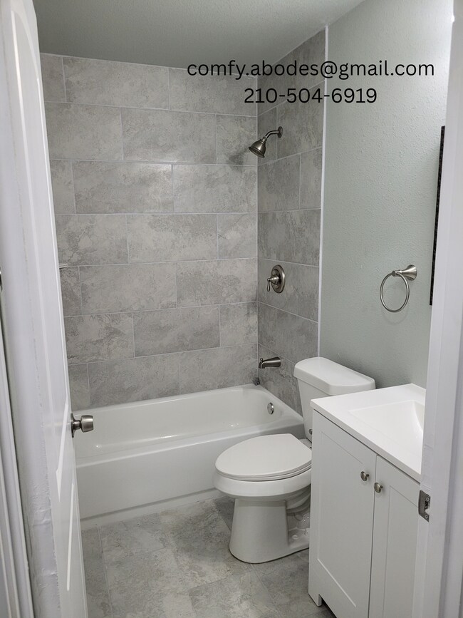 Foto del edificio - 5414 Green Grove St