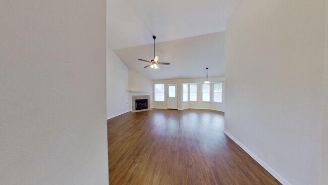 Building Photo - 201 Crystal Knoll Blvd
