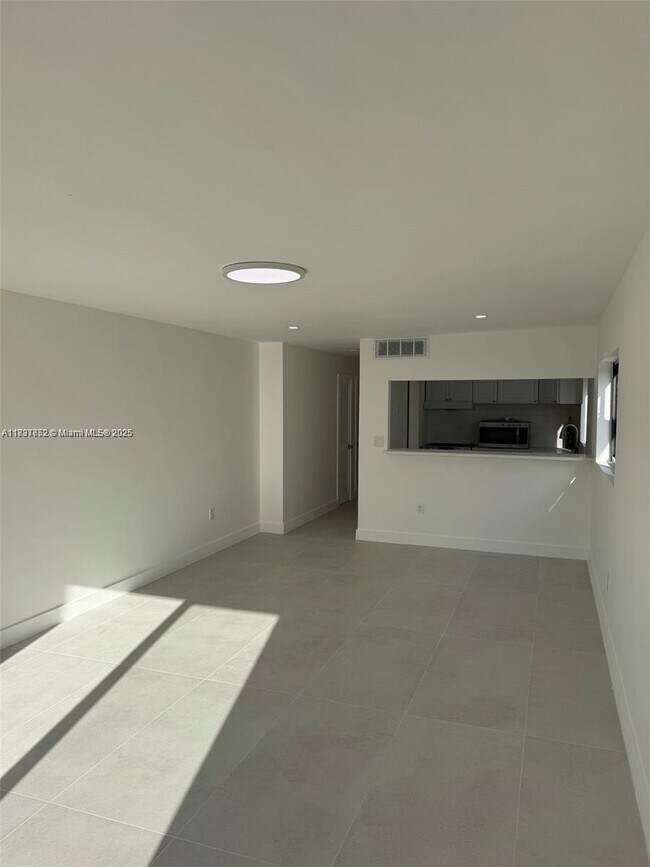 Building Photo - 2939 Indian Creek Dr
