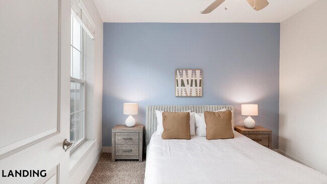 Foto del edificio - 5885 Lakehurst Dr