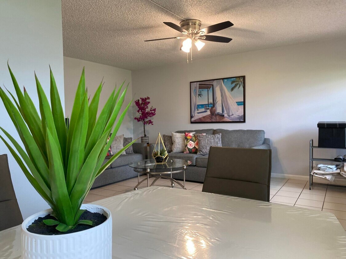 Foto principal - 305 Windsor N