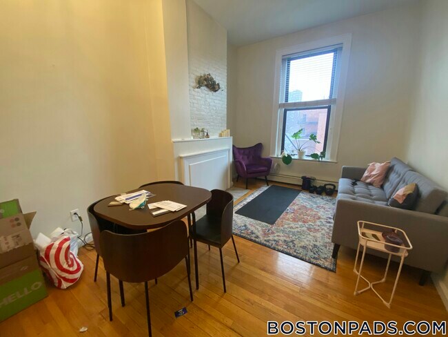 Foto del edificio - 423 Shawmut Ave