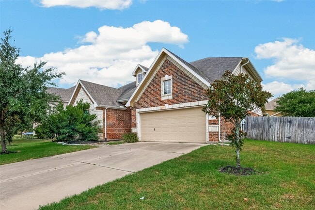 Building Photo - 3327 Fairmont Hills Ln