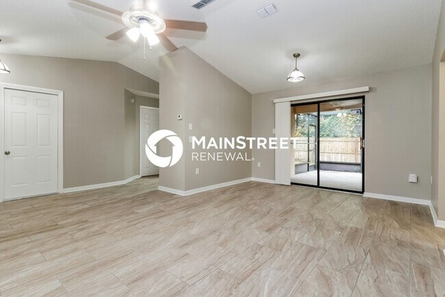 Foto del edificio - 3 Bedroom Pet-Friendly Home in New Port Richey, FL with Main Street Renewal