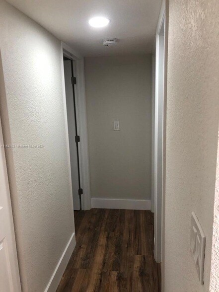 Building Photo - 9273 SW 8th Street Unit 3100