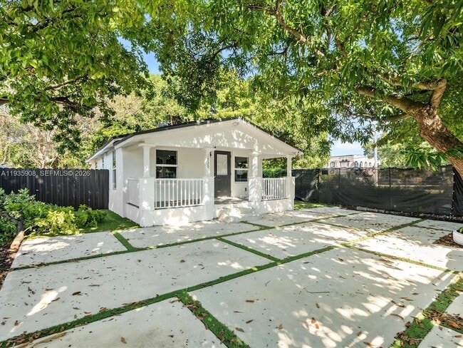 Photo - 1829 NW 62nd Terrace House