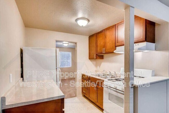 Foto del edificio - 14510 Washington Ave SW