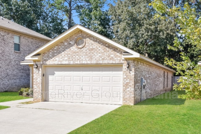 Building Photo - 229 Sedgewick Dr