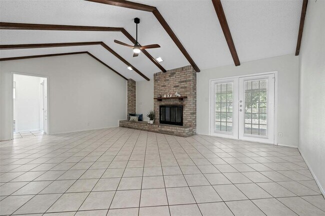 Foto del edificio - 1010 Red Cliff Dr