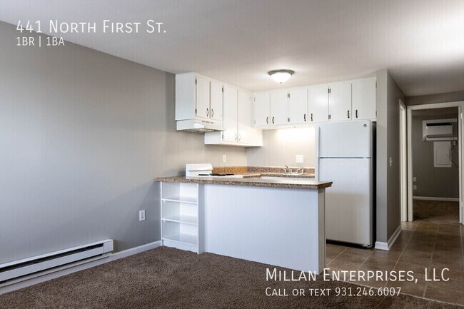Building Photo - 441 N 1st St