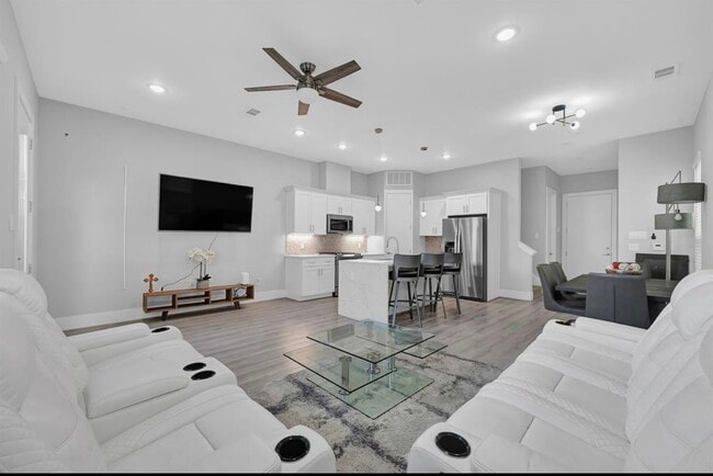 Foto del edificio - 4215 Hardy St