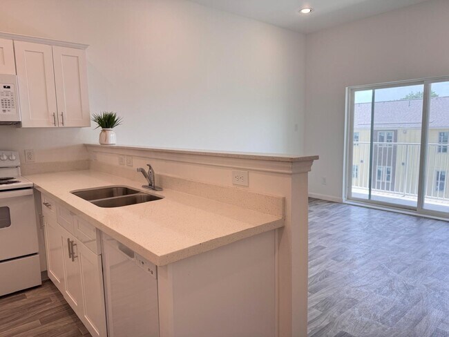 Foto del edificio - 3477 Reeves St