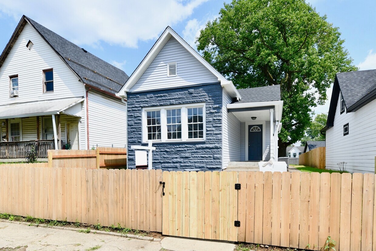 Primary Photo - 1817 Orleans St