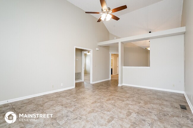 Building Photo - 2758 Riverbend Dr