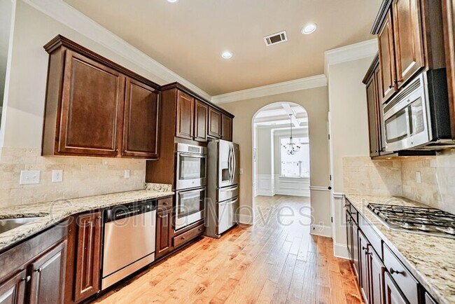 Foto del edificio - 200 Sunnybrook Ln