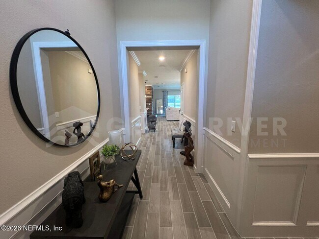 Foto del edificio - 7592 Rock Brook Dr