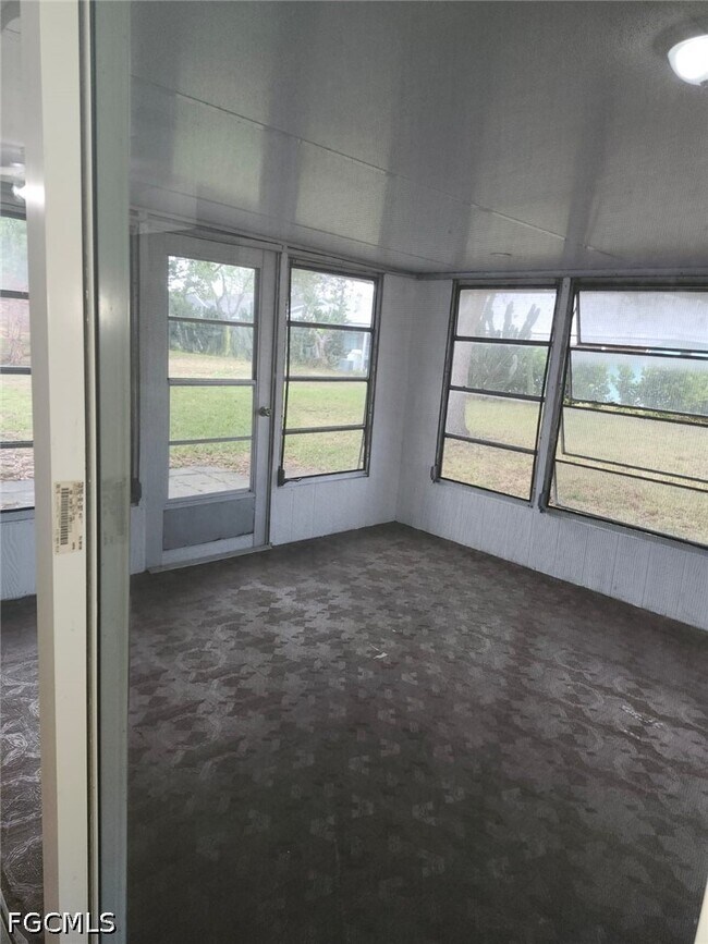 Building Photo - 112 Kerr Cir