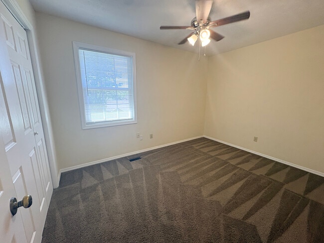 Building Photo - 1348 Woodland Ave
