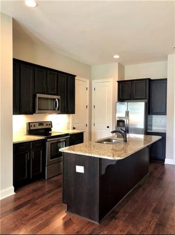 Photo - 1690 W Farmville Rd Townhome