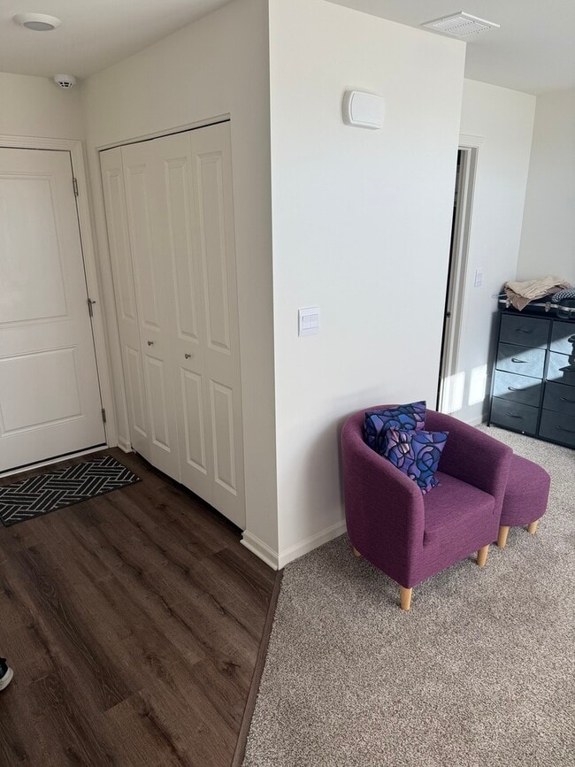 Building Photo - 314 Summit Cir