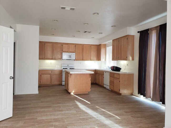 Building Photo - 43610 Artesia Mill Ct