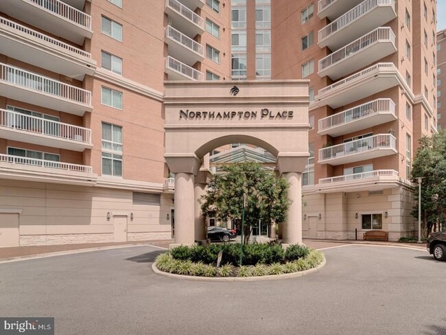 Building Photo - 3101 N Hampton Dr